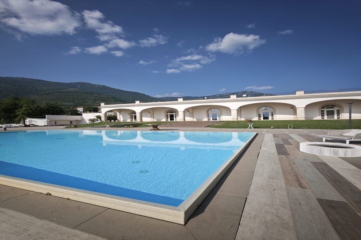 Facciata storica Tenuta Leone location matrimoni Salerno
